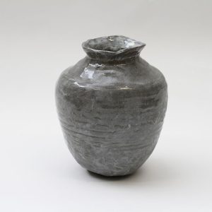 Vitrified Porcelain Bowl with Intricate Chatting Detail
